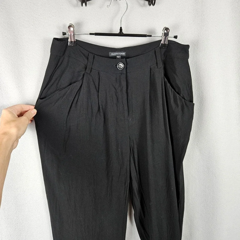 Eileen Fisher 100% Silk Tapered Pants Relaxed Fit Size XS Pleated Washable Ankle